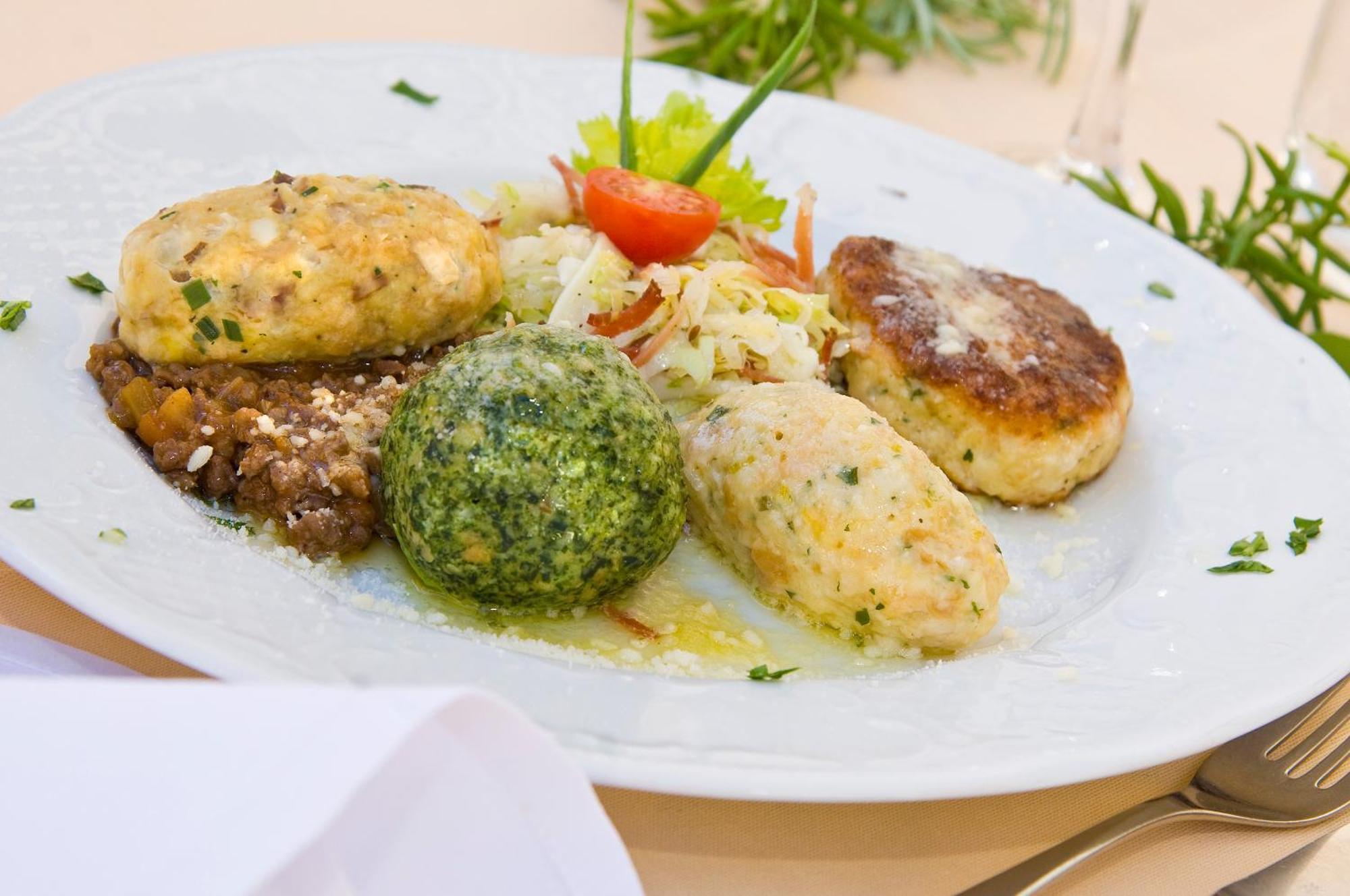 Hotel Gassenwirt Chienes Εξωτερικό φωτογραφία