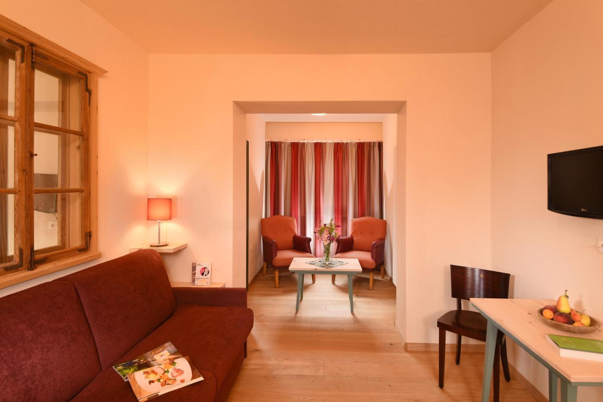 Hotel Gassenwirt Chienes Εξωτερικό φωτογραφία