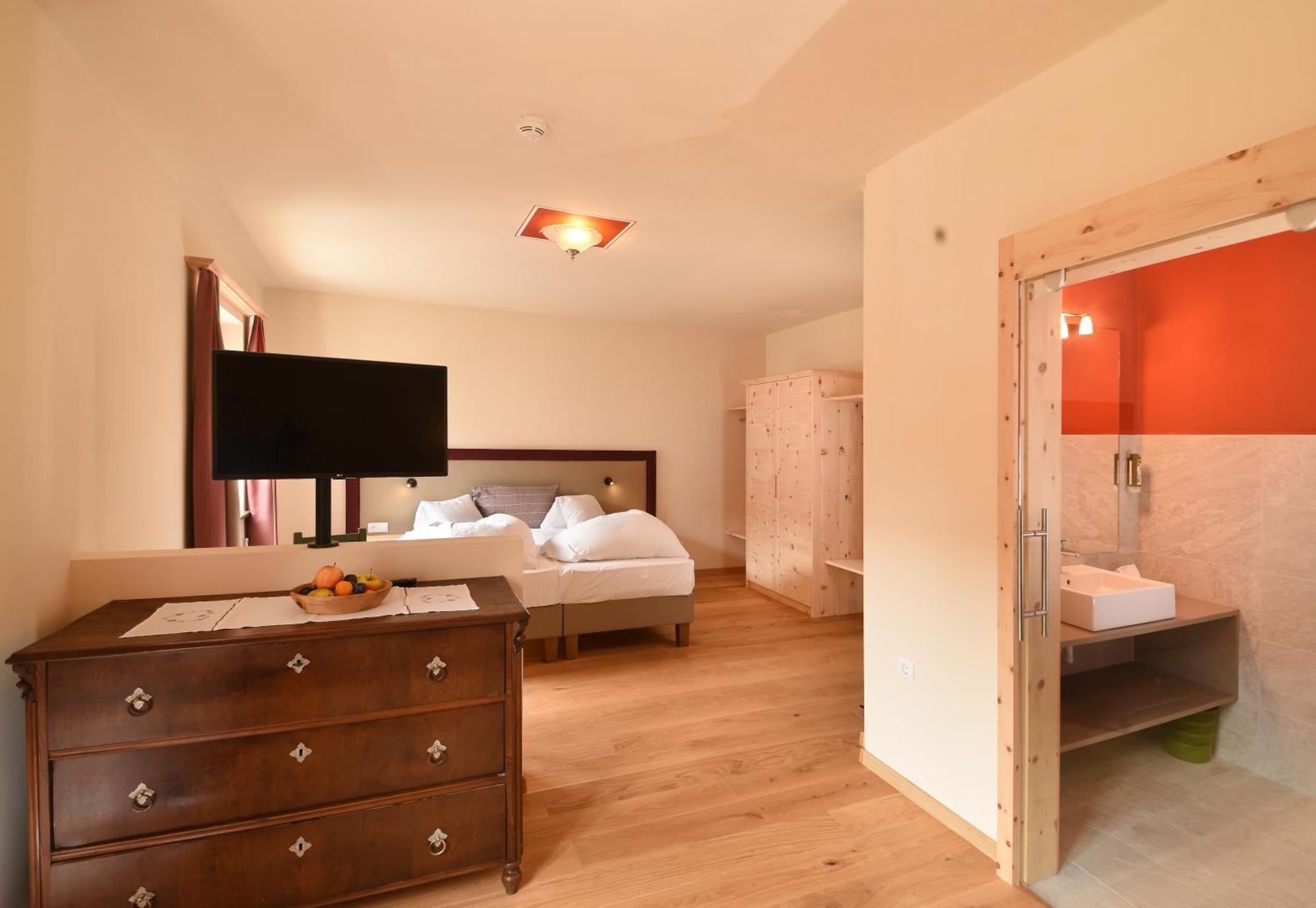 Hotel Gassenwirt Chienes Εξωτερικό φωτογραφία